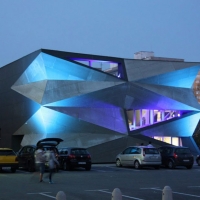 �Ļ�����������