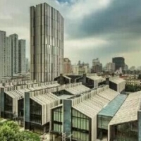 ��ɫ����רƪ֮SOHO���˹㳡